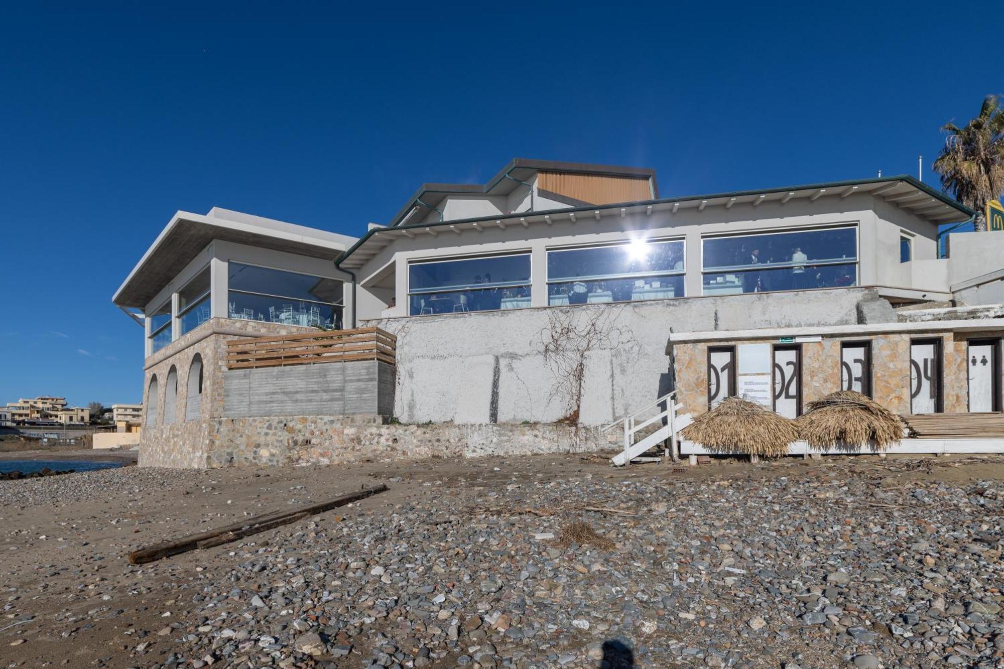 Le Suites Sul Mare Di Esterina Civitavecchia Exterior foto